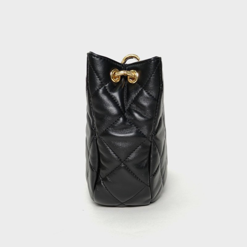 CHANEL 黑色羊皮晶片開金扣22B流浪hobo小號肩背包-1