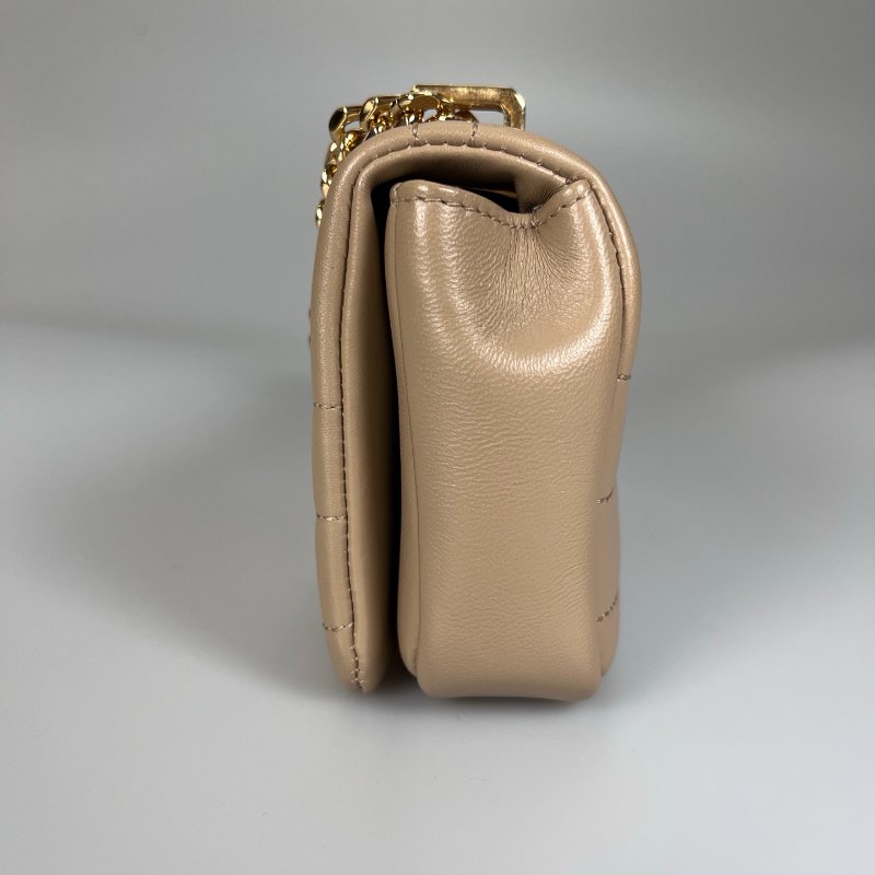 BURBERRY 奶茶色LOLA掀蓋側背包小號-3