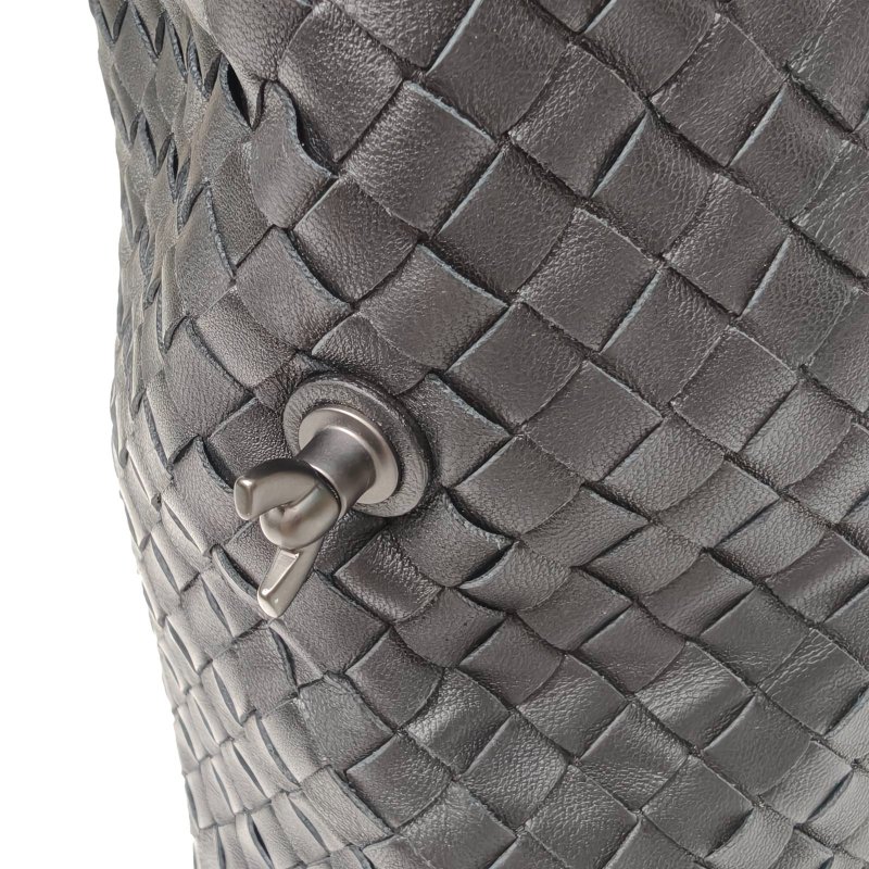 BOTTEGA VENETA 黑色羊皮鎢鋼扣經典編織手提包keepall50肩背包-4