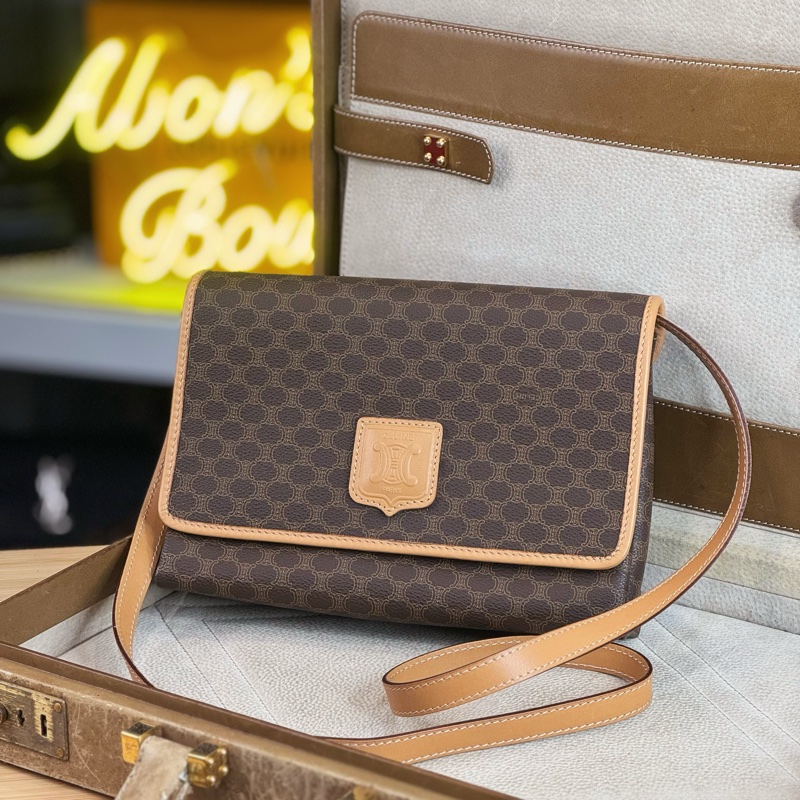 CELINE vintage 經典凱琁門翻蓋相機包🤎包況超好-0