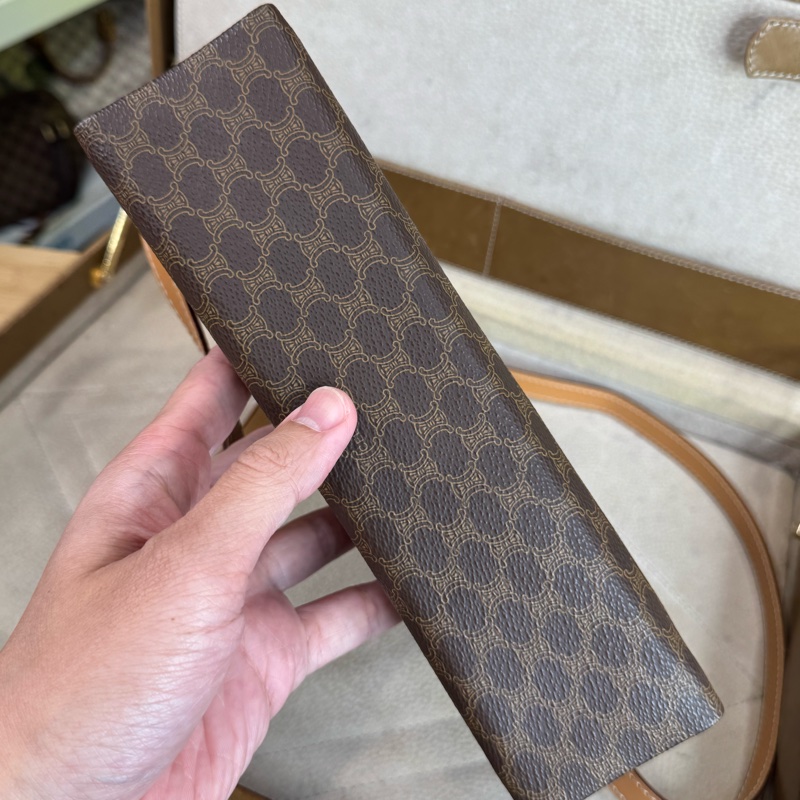 CELINE vintage 經典凱琁門翻蓋相機包🤎包況超好-10