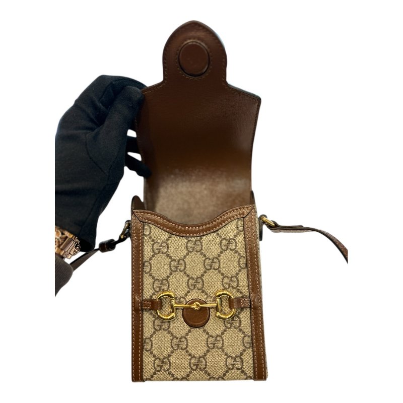 GUCCI卡其字紋馬銜系列手機斜背包-8