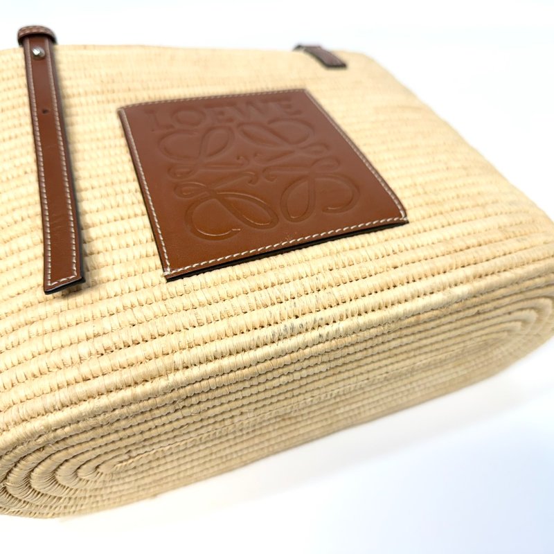 LOEWE拉菲草編織拼棕牛皮Square basket方形肩背包A223099-22