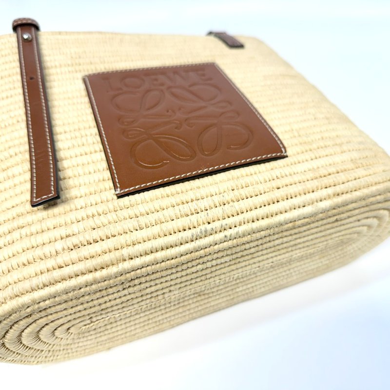 LOEWE拉菲草編織拼棕牛皮Square basket方形肩背包A223099-11