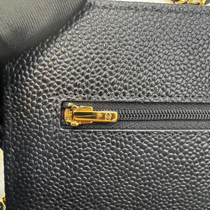 Chanel香奈兒CHANEL黑色黑金荔枝皮WOC鏈條包斜背包磁吸釦ClassicWalletOnChain AP0250-26