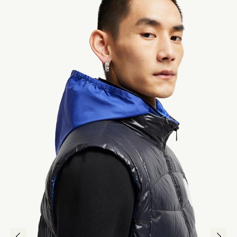 💎Han's house精品服飾💎moncler Menelao 羽絨 背心 連帽 可藏 原價42000-7