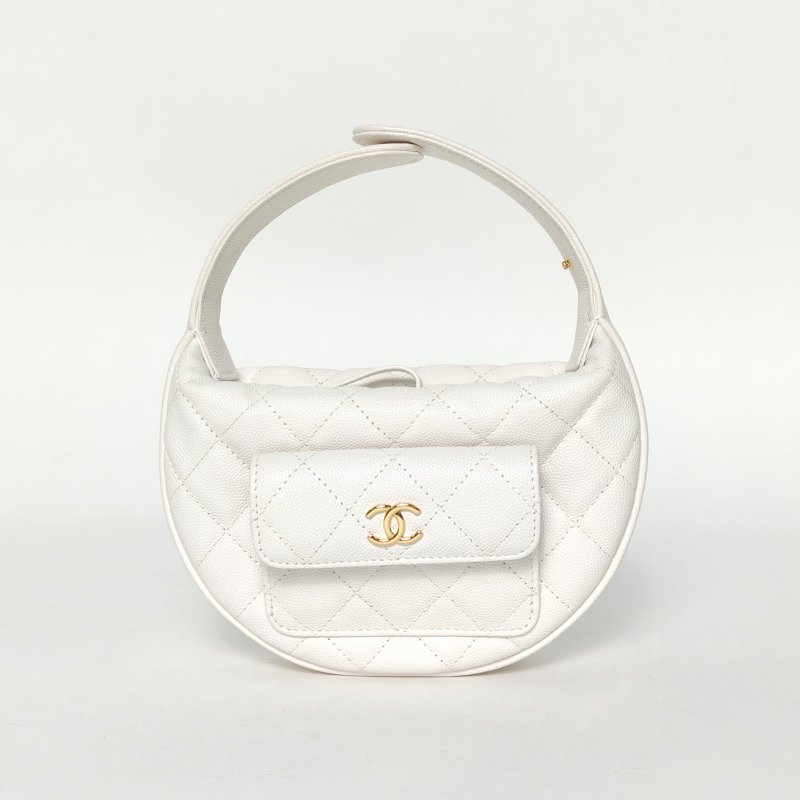 CHANEL 23B呼啦圈月牙包18荔枝牛皮鐳射標金扣前置口袋白色肩背包-0