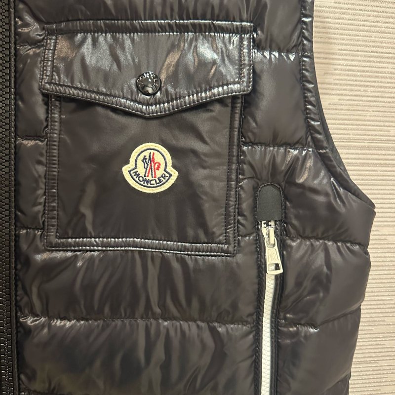 💎Han's house精品服飾💎 moncler Rago羽絨 防水 連帽 背心 原價33700-5