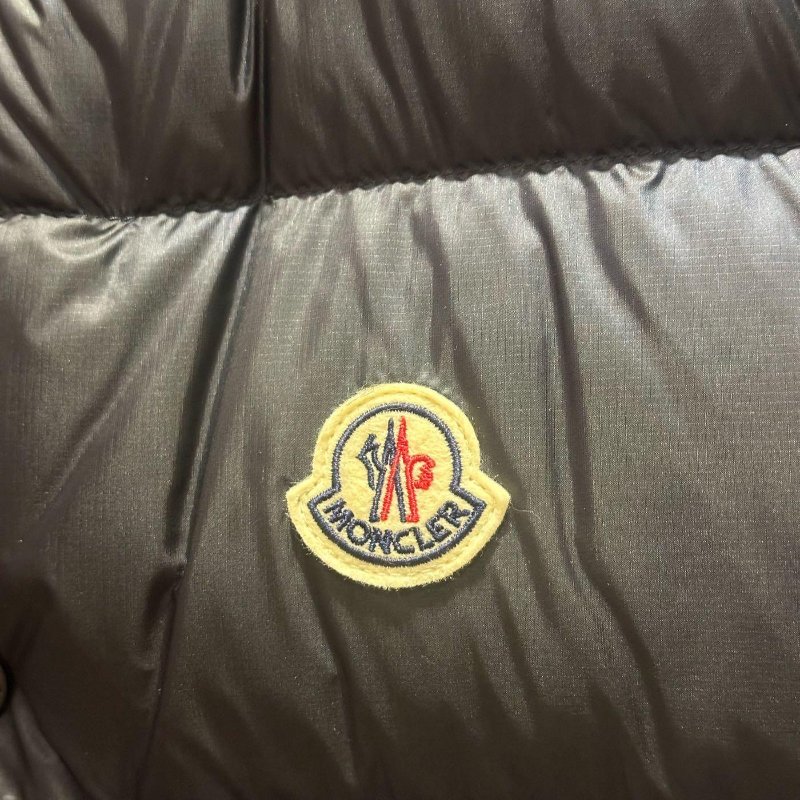 💎Han's house精品服飾💎moncler Serot 羽絨 背心原價40600-8