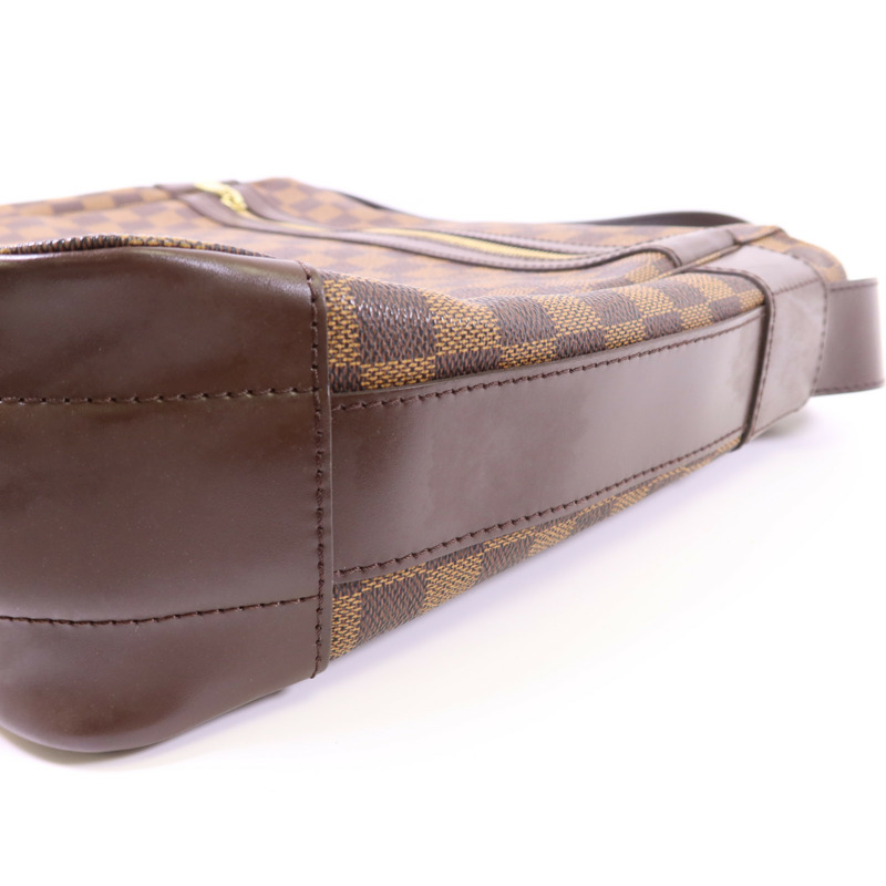 LOUIS VUITTON Damier Bastille金扣肩背袋-17