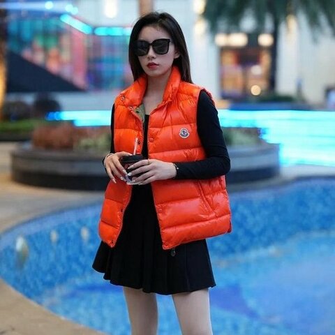 💎Han's house精品服飾💎MONCLER Tibb 羽絨 背心   原價41300