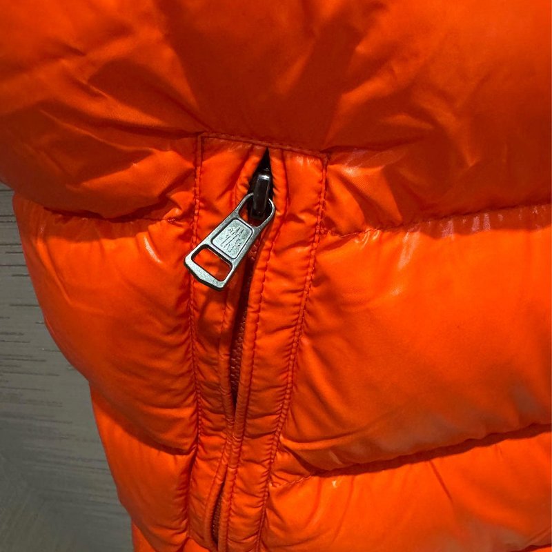 💎Han's house精品服飾💎MONCLER Tibb 羽絨 背心   原價41300-7