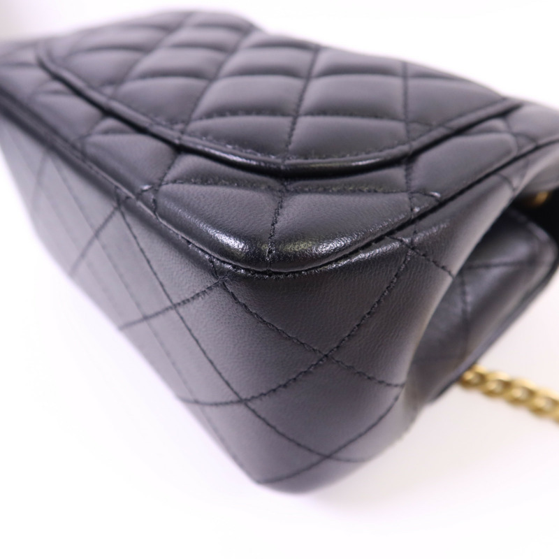 CHANEL 羊皮皮革Mini Classic 17金扣鏈帶肩背袋-14