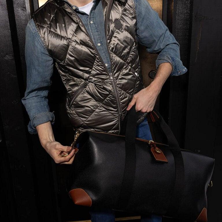 💎Han's house精品服飾💎MONCLER Nasta 羽絨 背心 綾格紋 原價38800-5