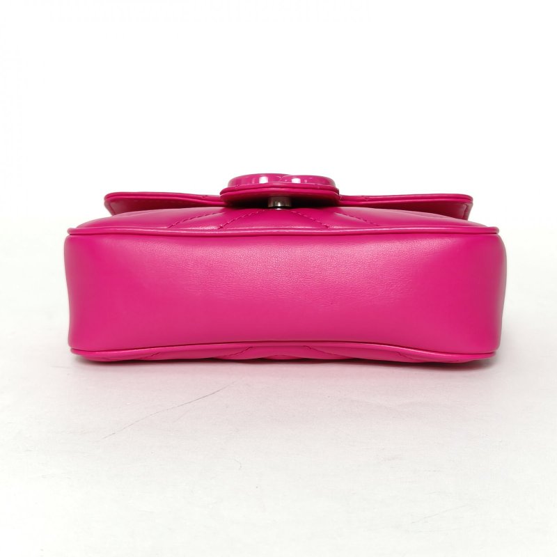 GUCCI GGMarmont肩背包超Mini16.5單色陶瓷雙G飾面樹脂鏈條肩帶玫紅牛皮粉扣肩背包-4