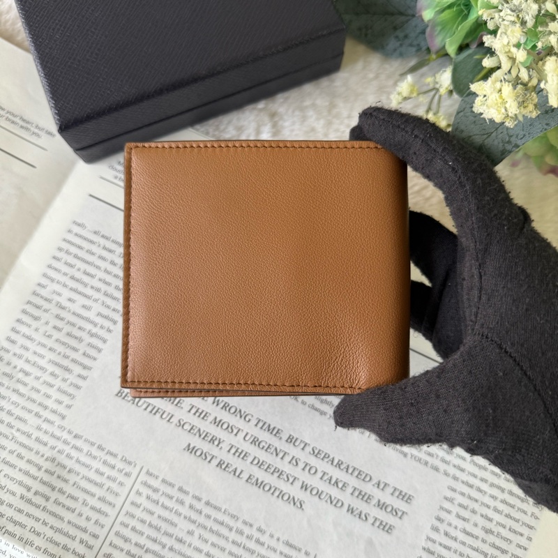 金色燙印Logo 牛皮對開8卡短夾(焦糖色)-3