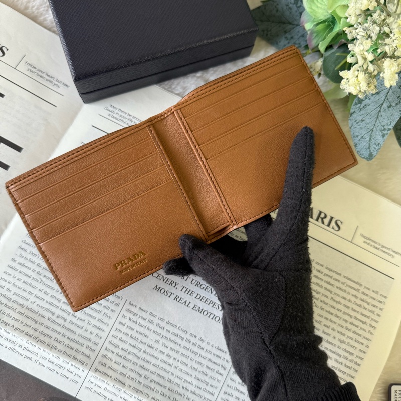 金色燙印Logo 牛皮對開8卡短夾(焦糖色)-6