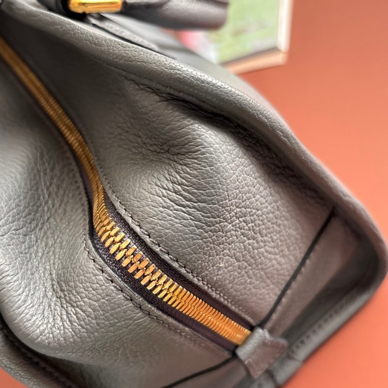 收藏品 ::LOEWE:: Amazona 28 灰藍色 手提包 醫生包-22