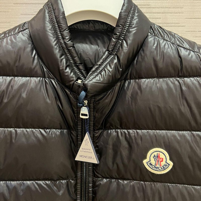 💎Han's house精品服飾💎MONCLER Gui 羽絨 背心 黑 原價34000-1