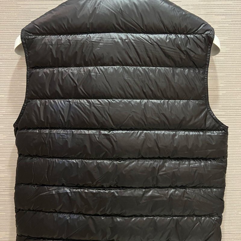 💎Han's house精品服飾💎MONCLER Gui 羽絨 背心 黑 原價34000-2