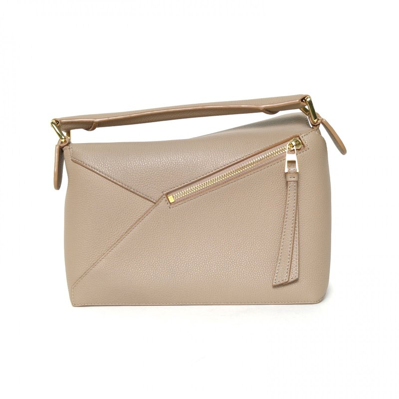 LOEWE Puzzle24幾何包小號沙色牛皮肩背包-2