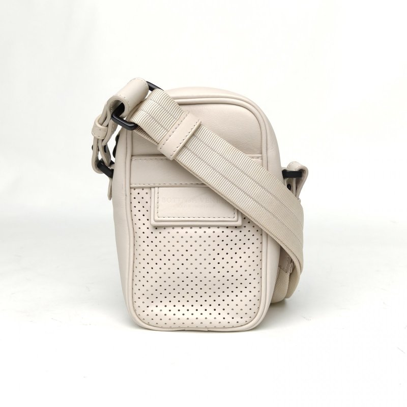 BOTTEGA VENETA 珍珠灰牛皮黑扣單肩包肩背包-0