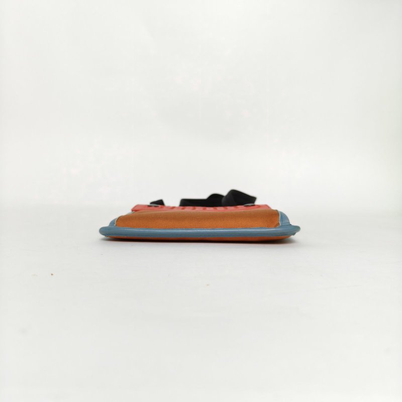 BOTTEGA VENETA 拼色羊皮帆布鎢鋼扣拼皮單肩包郵差包/肩背包-4