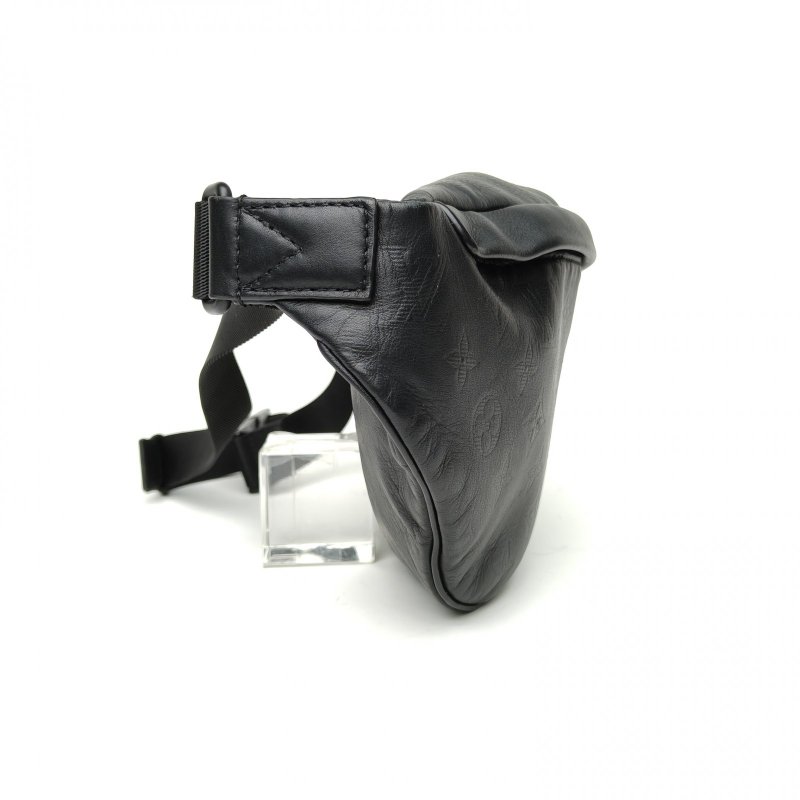 LOUIS VUITTON Discovery腰包logo壓紋黑色牛皮2018肩背包-3