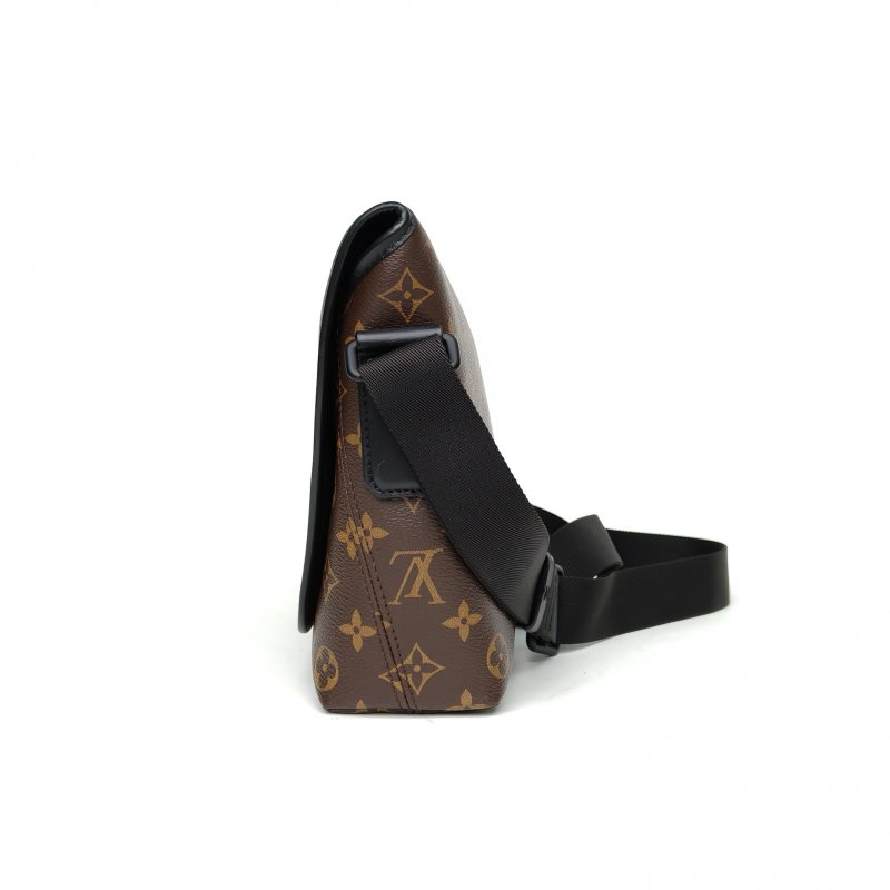 LOUIS VUITTON Magnetic系列郵差包老花PVC老花晶片肩背包-1