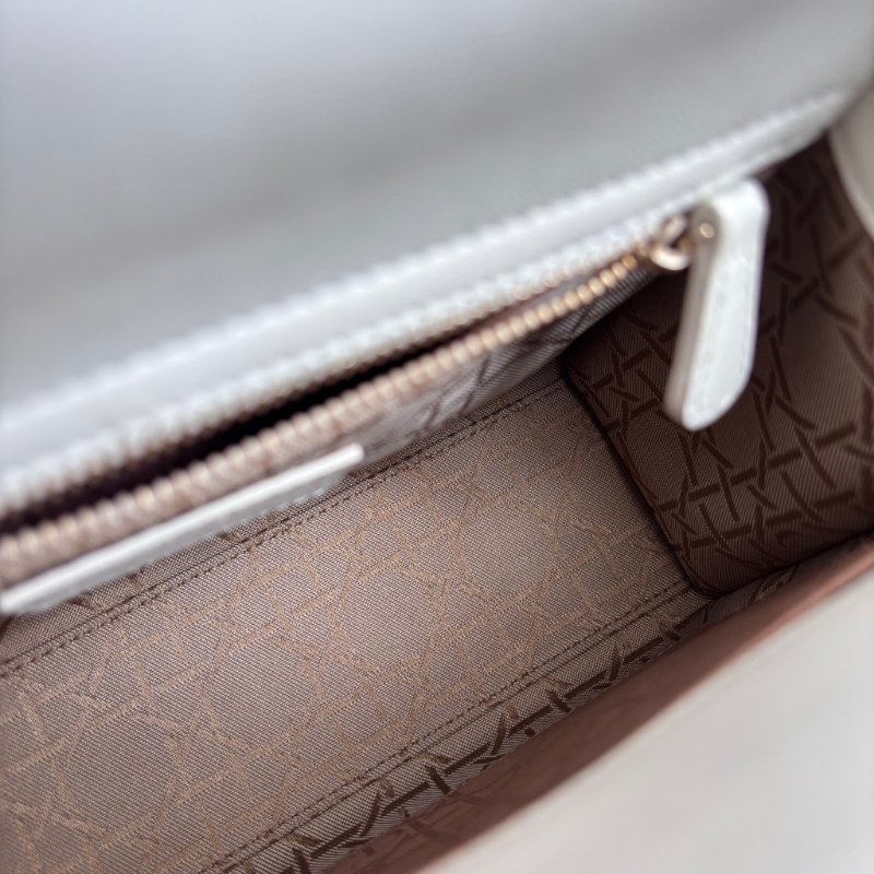 ::Christian Dior:: Lady Dior My ABCDior 白色羊皮5x4藤格紋淡金釦手提斜背黛妃包-34