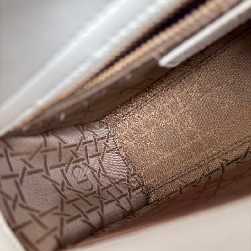 ::Christian Dior:: Lady Dior My ABCDior 白色羊皮5x4藤格紋淡金釦手提斜背黛妃包-35