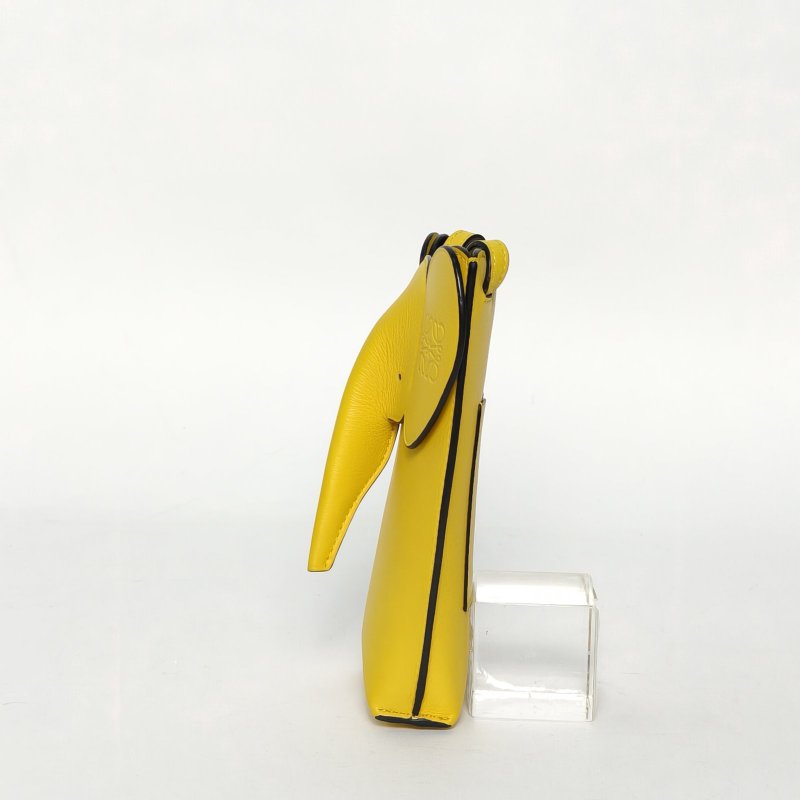 LOEWE ElephantPocketLogo小象手機包黃色牛皮銀扣肩背包-1