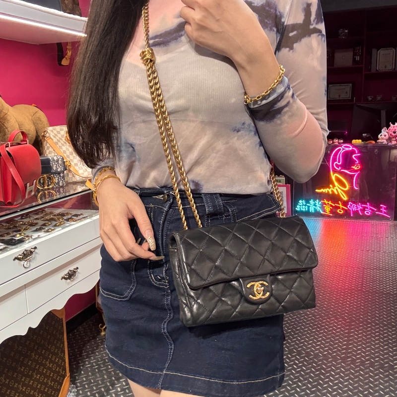 Chanel 黑金金柱調節包/王吉娜古董精品-1