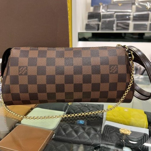 東區正精品㊣LV N55213 EVA 咖啡色棋盤格金牌金鍊手提包肩背包斜背包晚宴包腋下包 RZ5571-5