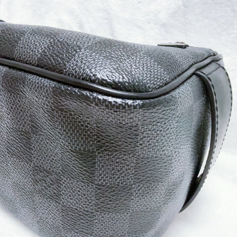 🎄聖誕大特價～12/25全網最低價🎄LV棋盤格手拿包 外出包 洗漱包 盥洗包 旅行包 化妝包 男生包包 銀釦手拿包-11