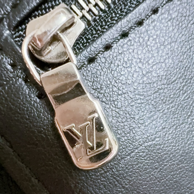 🎄聖誕大特價～12/25全網最低價🎄LV棋盤格手拿包 外出包 洗漱包 盥洗包 旅行包 化妝包 男生包包 銀釦手拿包-18