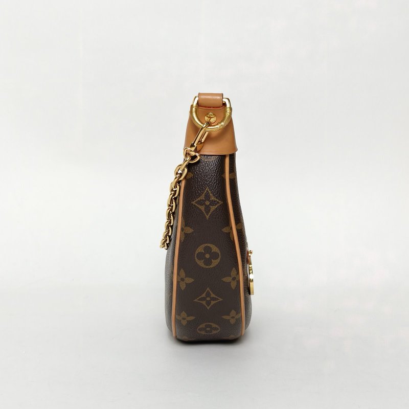 LOUIS VUITTON Loop豌豆包老花PVC金扣晶片肩背包-1