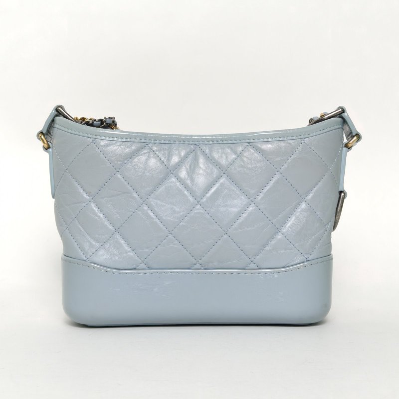 CHANEL GABRIELLE流浪小號20淺藍色牛皮27開金銀扣肩背包-2