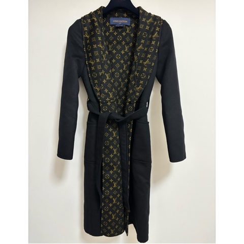 LV Louis Vuitton Monogram 羊毛大衣外套 皮草領邊 原價3折出售