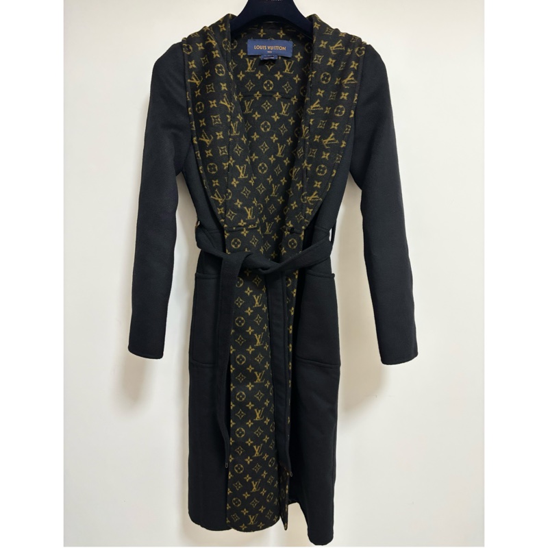 ⚠️保留中LV Louis Vuitton Monogram 羊毛大衣外套 皮草領邊 原價3折出售-0