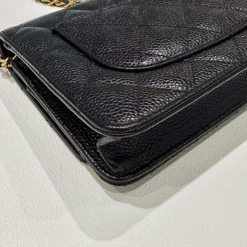 CHANEL - 黑色荔枝皮金釦WOC-7