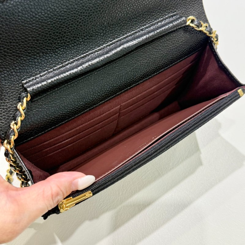 CHANEL - 黑色荔枝皮金釦WOC-11