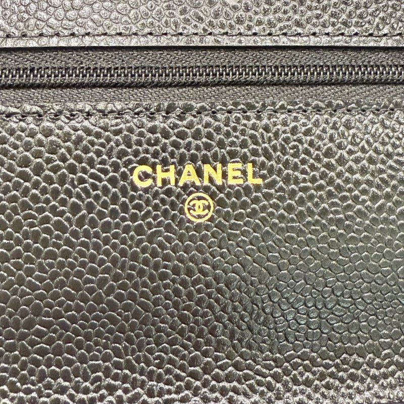 CHANEL - 黑色荔枝皮金釦WOC-16
