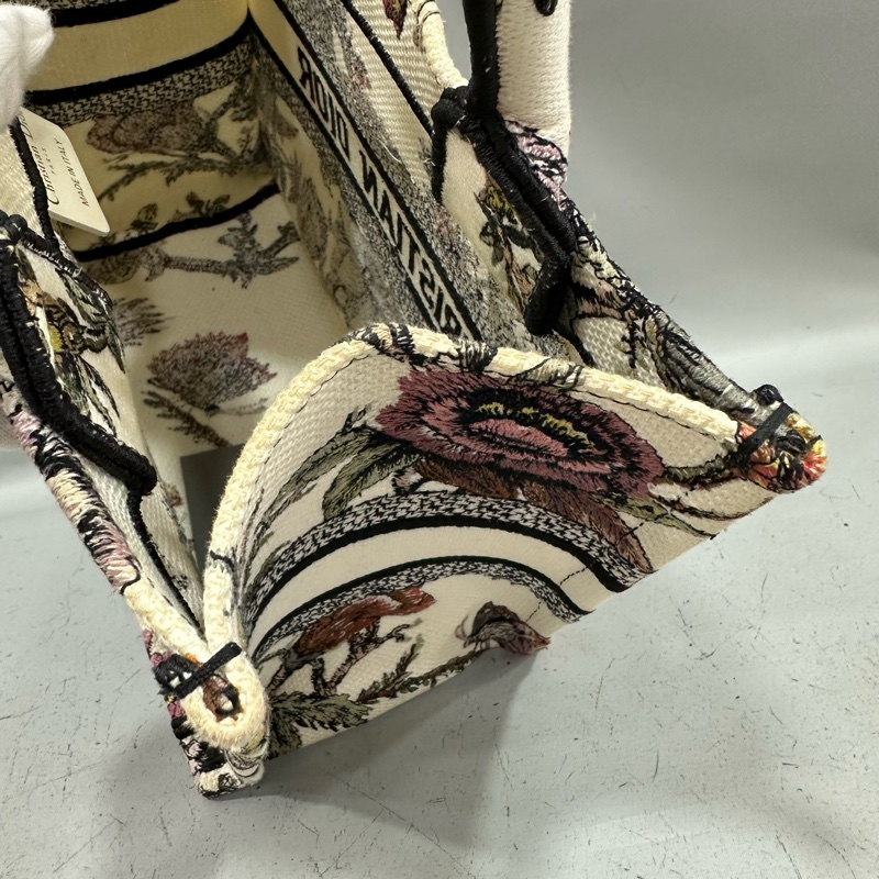 Dior M1265 刺繡花園手提托特包 送原廠絲巾*2-18