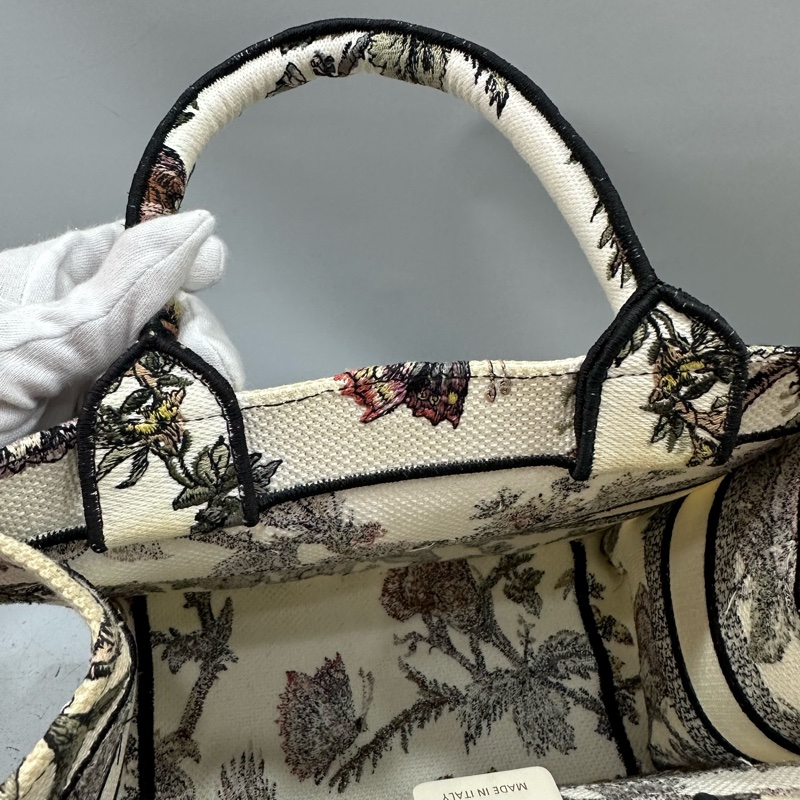 Dior M1265 刺繡花園手提托特包 送原廠絲巾*2-31