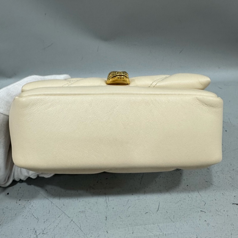 Bvlgari 291089 米白牛皮金鏈舌頭包 斜背包-5