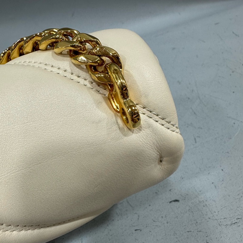 Bvlgari 291089 米白牛皮金鏈舌頭包 斜背包-19