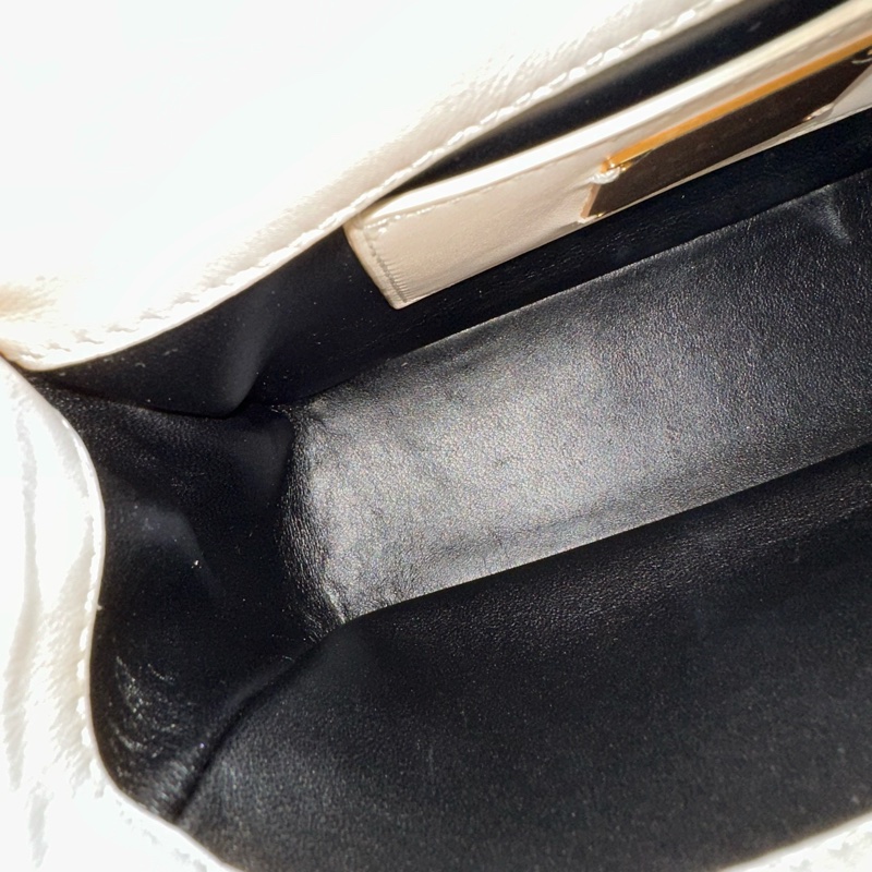 Bvlgari 291089 米白牛皮金鏈舌頭包 斜背包-43