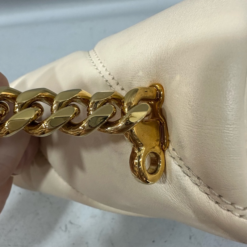 Bvlgari 291089 米白牛皮金鏈舌頭包 斜背包-45