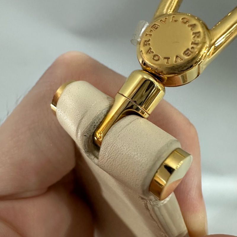 Bvlgari 291089 米白牛皮金鏈舌頭包 斜背包-66